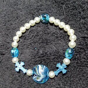 Vintage Hand Craft Blue n White Bead Bracelet